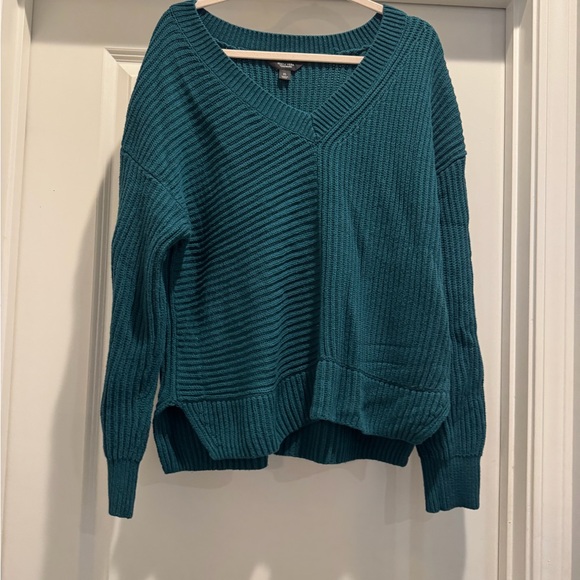 Simply Vera Vera Wang Teal V-Neck Sweater - Picture 1 of 2